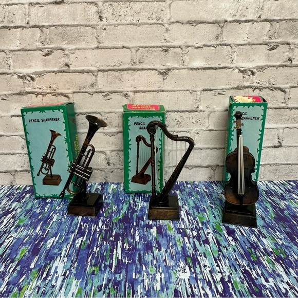 Vintage Die-Cast Pencil Sharpener MUSICAL INSTRUMENTS Set of 3 in Original Boxes - Picture 2 of 12